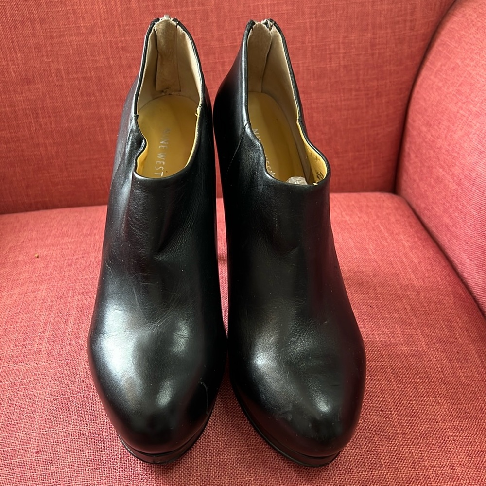 NINE WEST‎ BLACK HEELED LEATHER BOOTIES